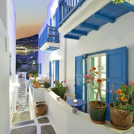 Nazos Hotel *