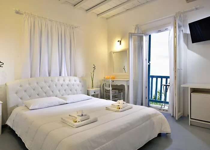 Nazos Mykonos Town